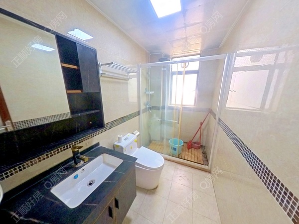 卫生间-4yDRGOrC-0.jpg
