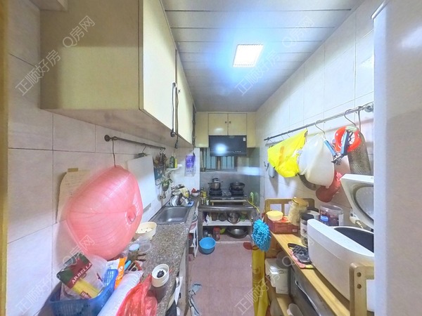 厨房