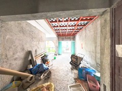 house_img