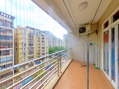卧室阳台
