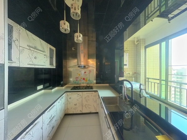 厨房