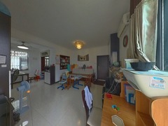 house_img