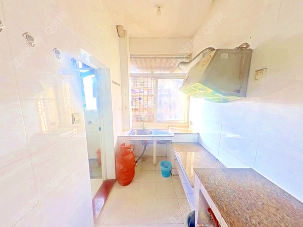 厨房