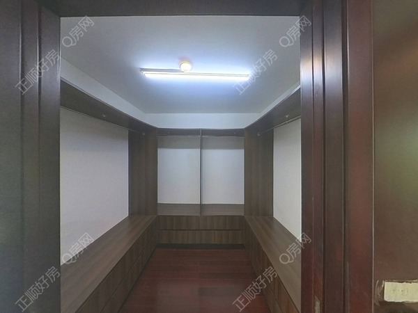 衣帽间