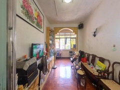 house_img
