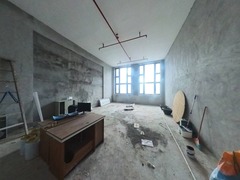 house_img