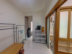 house_img