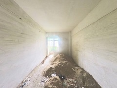 house_img