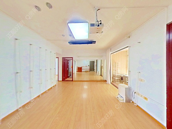 客厅