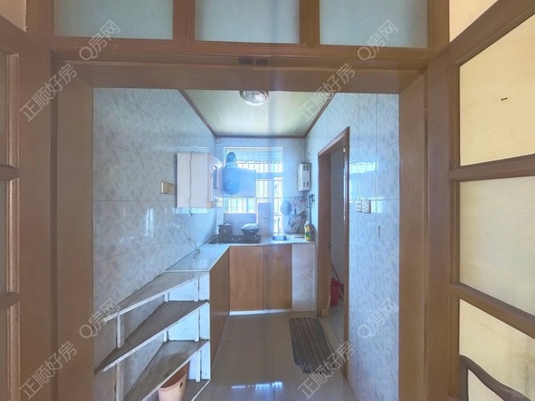 厨房