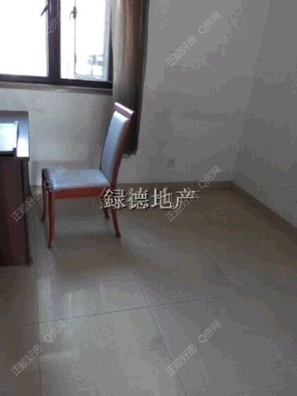 次卧